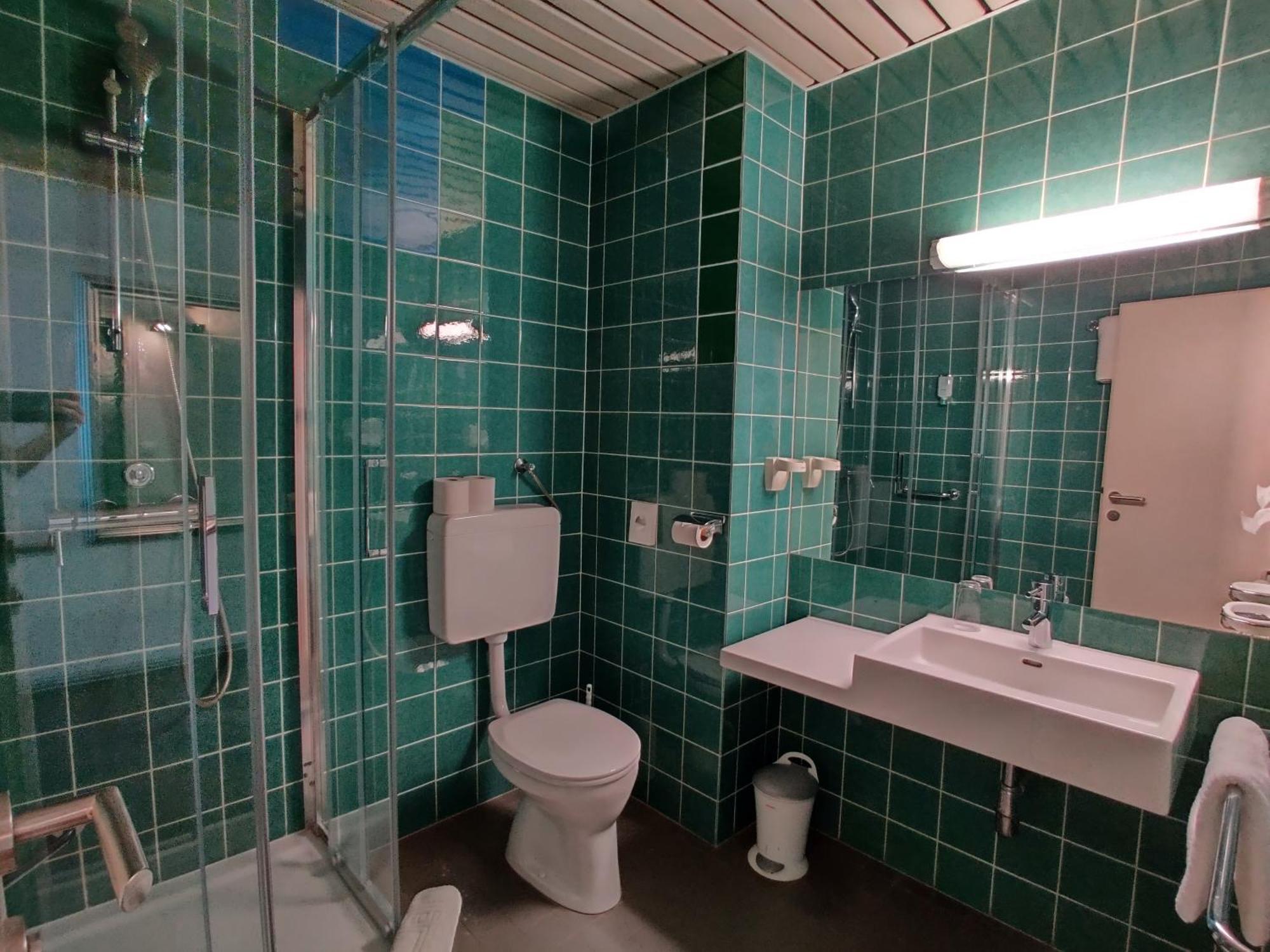 College Garden Hotel Bad Voeslau Εξωτερικό φωτογραφία