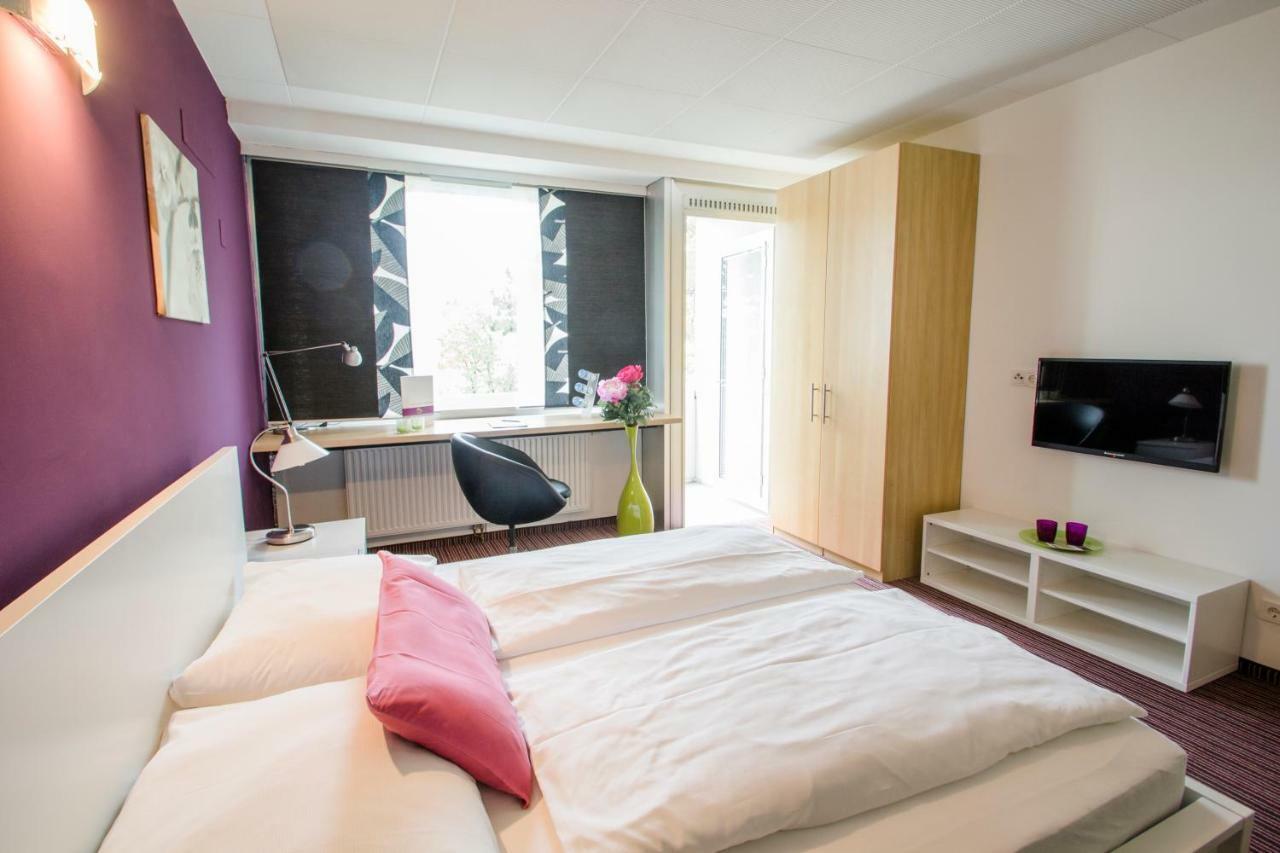 College Garden Hotel Bad Voeslau Εξωτερικό φωτογραφία